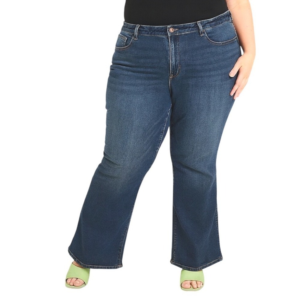 OLD NAVY Jeans Plus Size 30 Blue Denim Kicker Bootcut Mid Rise Comfort Chic NEW